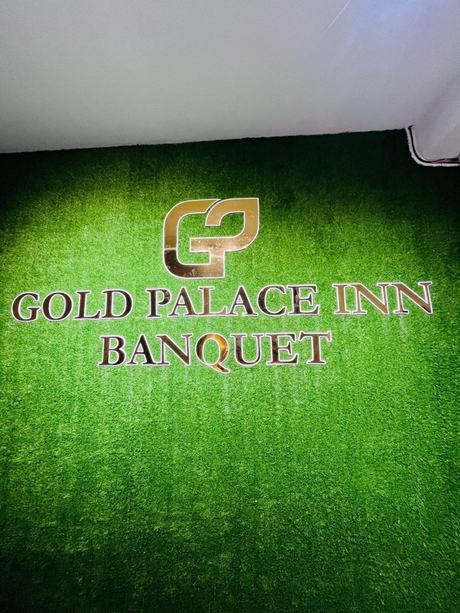 Hotel Gold Palace Inn Surat Luaran gambar
